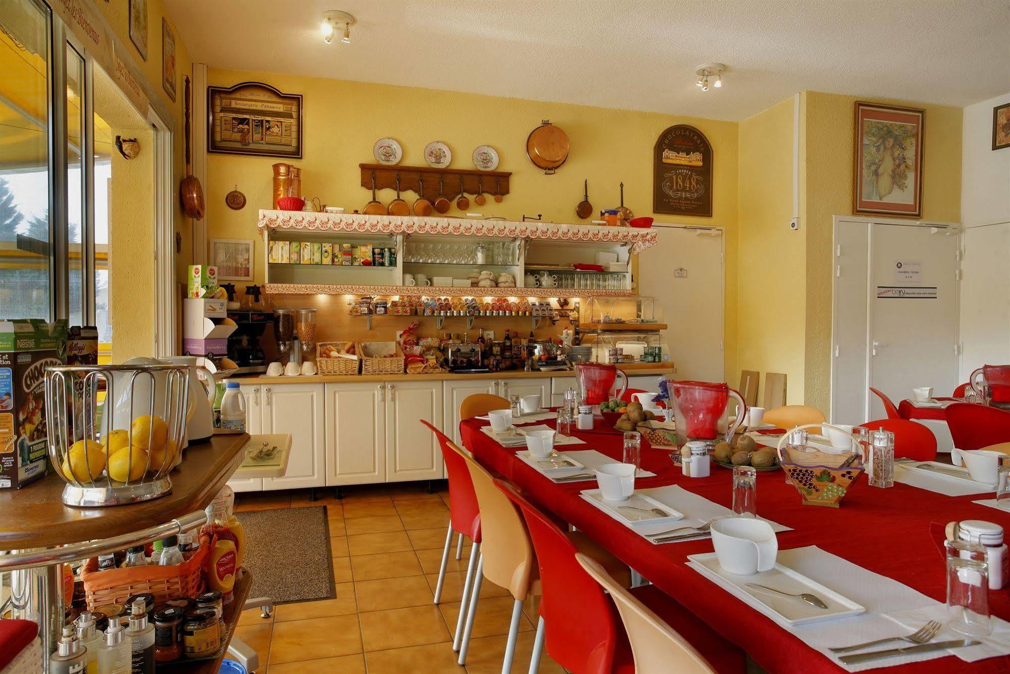 Logis Hotel Corintel Bordeaux Est Трс Экстерьер фото