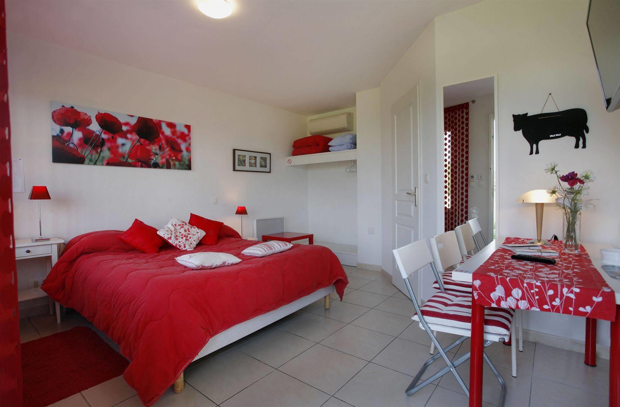 Logis Hotel Corintel Bordeaux Est Трс Экстерьер фото